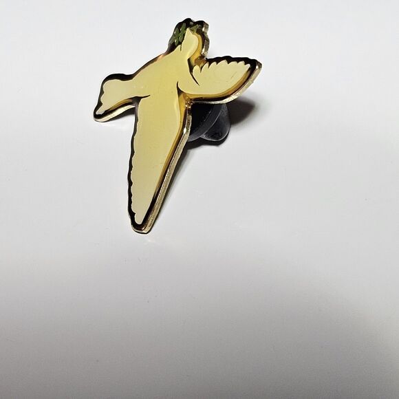 Vintage Gold Tone Cream Enamel Peace Dove With Green Pin Lapel - Picture 8 of 10